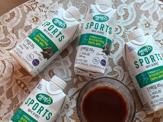 셀렉스스포츠 셀렉스 스포츠 웨이 프로틴 초콜릿 _ 330ml x 12팩 — 5점을 준 리뷰어가 2021년 3월 올린 사용 사진