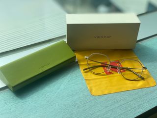 뷰맵  풀티타늄 초경량 9g 모던 판토 YOURS VM1024 SLV — 5점을 준 리뷰어가 2021년 9월 올린 사용 사진