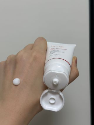 르랩 포스트 프로시져 피부과 재생크림, 울트라 리바이탈 Y존 보습크림 50ml SET — 5점을 준 리뷰어가 2022년 12월 올린 사용 사진