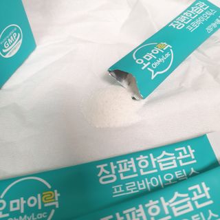 [유산균] 오마이락 장편한습관 프로바이오틱스 30P — 4점을 준 리뷰어가 2022년 12월 올린 사용 사진