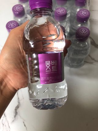 몽베스트 [MONTBEST] 330mL 20병 — 5점을 준 리뷰어가 2021년 10월 올린 사용 사진