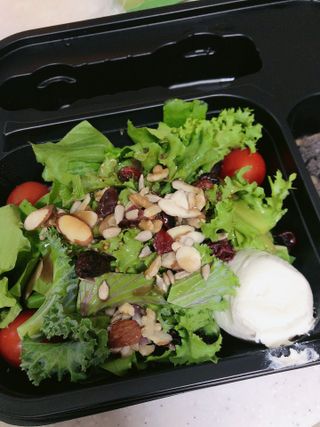 참살이도시락 작심삼일 샐러드도시락 3개 맛보기 새벽배송 또는 택배배송 — 5점을 준 리뷰어가 2021년 8월 올린 사용 사진