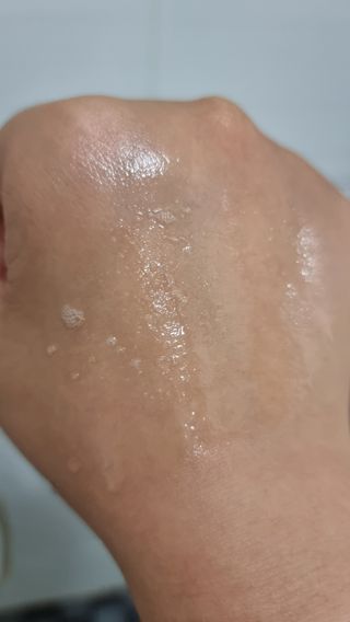 [후르디아] 등드름 잡는 바디 미스트 2개 세트 — 5점을 준 리뷰어가 2021년 5월 올린 사용 사진