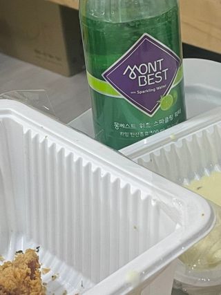 몽베스트 Montbest with Sparkling water Lime20병 — 5점을 준 리뷰어가 2022년 11월 올린 사용 사진