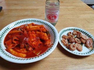 [앤더미트]더 불맛 직화 막창 매콤 떡볶이 1팩 (640g) — 5점을 준 리뷰어가 2022년 5월 올린 사용 사진