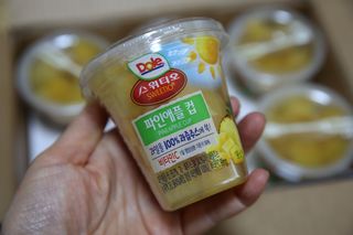 돌 MF[Dole] 파인애플컵/망고컵/복숭아컵 198g 6입X1박스 (맛 1가지 랜덤 발송) — 5점을 준 리뷰어가 2024년 5월 올린 사용 사진