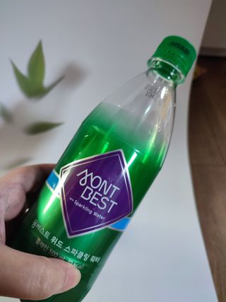 몽베스트 Montbest with Sparkling water Plain 20병 — 5점을 준 리뷰어가 2023년 4월 올린 사용 사진