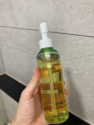 스킨큐어 산다화 순한 클렌징 동백 오일 200ml — 5점을 준 리뷰어가 2023년 8월 올린 사용 사진
