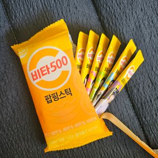 광동생활건강 비타500 팝핑스틱 — 5점을 준 리뷰어가 2023년 8월 올린 사용 사진