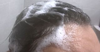 디어미어 맥주효모 샴푸 500ml — 5점을 준 리뷰어가 2022년 8월 올린 사용 사진