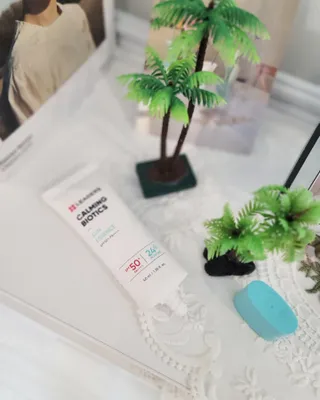 리더스코스메틱 리더스 카밍 바이오틱스 선 에센스 SPF 50+ PA++++ — 5점을 준 리뷰어가 2022년 6월 올린 사용 사진