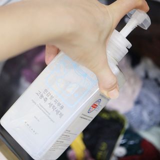 아토컴피 신생아와 반려동물도 사용가능한 고농축 세탁세제 섬유유연제 500ml 세트 (독일 피부과 임상시험 완료) — 5점을 준 리뷰어가 2022년 9월 올린 사용 사진