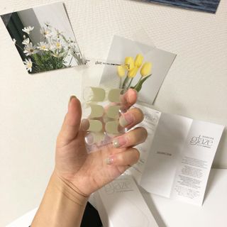 데싱디바 글레이즈 젤네일 스프링 프렌치 네일_5종 중 택 1 — 4.5점을 준 리뷰어가 2021년 9월 올린 사용 사진