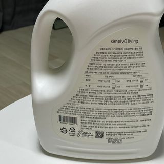 심플리오리빙 심플리오 스킨프렌들리 섬유유연제 2.5L — 5점을 준 리뷰어가 2022년 6월 올린 사용 사진