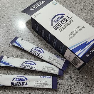 자연에온 아르긴포스 L-아르기닌 5555mg 스틱 15개입 1박스 — 4점을 준 리뷰어가 2021년 5월 올린 사용 사진