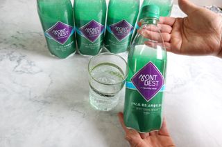 몽베스트 Montbest with Sparkling water Plain 20병 — 5점을 준 리뷰어가 2022년 10월 올린 사용 사진