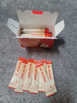 소담스퀘어 상암 [애플트리] 프리미엄 애플 비타 콜라겐 — 5점을 준 리뷰어가 2022년 12월 올린 사용 사진