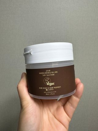 산다화 비타민씨 화이트닝 토너 패드 — 5점을 준 리뷰어가 2023년 10월 올린 사용 사진