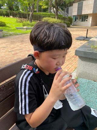 몽베스트 [MONTBEST]위드어스 500mL 20병 — 5점을 준 리뷰어가 2022년 8월 올린 사용 사진