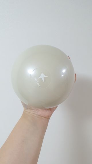 트라택 쿠셔닝 웨이트볼 0.5kg + 1kg SET — 5점을 준 리뷰어가 2022년 6월 올린 사용 사진