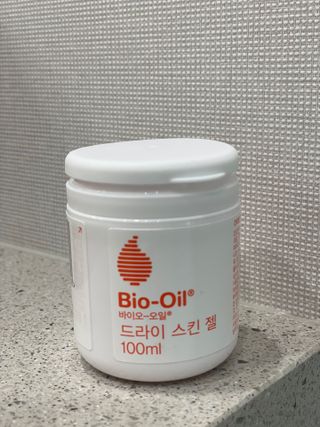 바이오오일 [바이오-오일] 드라이 스킨 젤 100ml — 5점을 준 리뷰어가 2021년 11월 올린 사용 사진