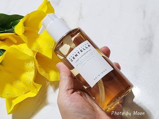 스킨1004 [SKIN1004] 마다가스카르 센텔라 라이트 클렌징 오일 200ml — 5점을 준 리뷰어가 2024년 7월 올린 사용 사진