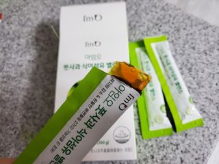 아임오 풋사과 식이섬유 밸런스 젤리 14포 — 5점을 준 리뷰어가 2021년 6월 올린 사용 사진