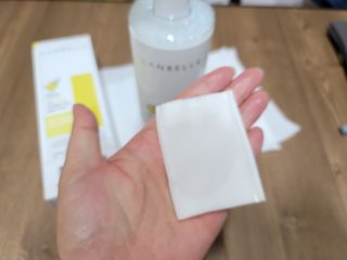 랑벨 내츄럴 딥 클렌징 워터 500ml — 5점을 준 리뷰어가 2022년 6월 올린 사용 사진