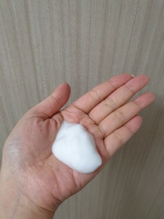 웰리카_V CARE 웰리카 락토 리프레싱 이너클렌저 — 5점을 준 리뷰어가 2020년 12월 올린 사용 사진