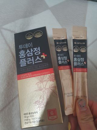 서울약사신협_투데이홍삼정플러스스틱_10g x 30포 — 5점을 준 리뷰어가 2021년 2월 올린 사용 사진