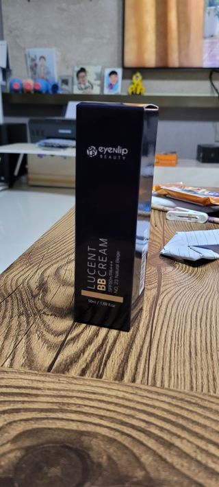 아이앤립 / EYENLIP 아이앤립 루센트 비비크림 2 Color — 5점을 준 리뷰어가 2021년 5월 올린 사용 사진