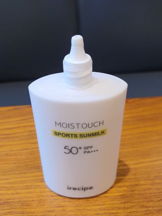 아이레시피 모이스트터치 스포츠 선밀크 50ml (SPF50+ PA+++) — 4점을 준 리뷰어가 2023년 7월 올린 사용 사진