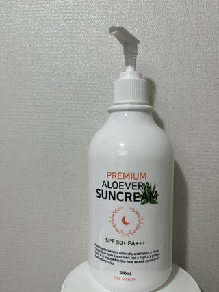 [닥터문] 프리미엄 알로에베라 선크림 500ml — 5점을 준 리뷰어가 2022년 5월 올린 사용 사진