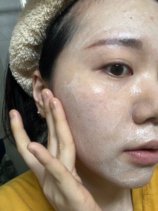 아이토리 시카 앰플 더블 클렌저 — 5점을 준 리뷰어가 2023년 4월 올린 사용 사진