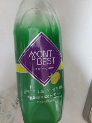 몽베스트 Montbest with Sparkling water Lemon OR Lime 20병(랜덤) — 5점을 준 리뷰어가 2021년 10월 올린 사용 사진