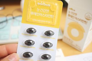 소버스 눈건강엔 루테인 아스타잔틴 — 5점을 준 리뷰어가 2021년 1월 올린 사용 사진