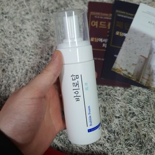 [바이로담] 저자극 약산성버블 폼 폼클렌징 150ml — 5점을 준 리뷰어가 2021년 3월 올린 사용 사진