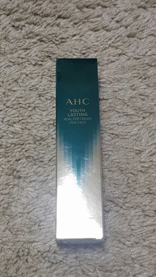 [NEW 탄력유턴 아이크림] AHC 유스 래스팅 리얼 아이크림 포 페이스 — 5점을 준 리뷰어가 2021년 3월 올린 사용 사진
