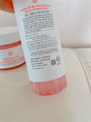 아이앤립 / EYENLIP 아이앤립 연어오일 리바이탈라이징 토너+앰플+크림 3종 세트 — 5점을 준 리뷰어가 2021년 5월 올린 사용 사진