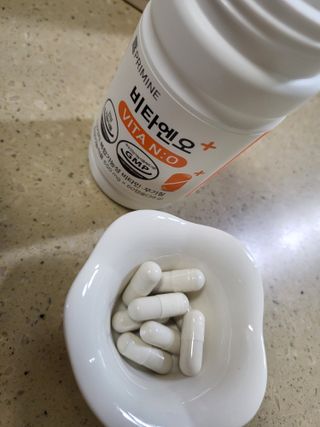 프리마인 성큼다가온 봄, 이너뷰티를 챙겨야 피부도 화사하게, 컨디션도 활기차게. 흡수율을 높인 고효율 비타민. — 5점을 준 리뷰어가 2022년 9월 올린 사용 사진