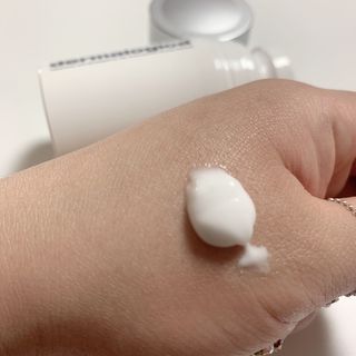 더말로지카 슈퍼 리치 리페어 — 5점을 준 리뷰어가 2020년 12월 올린 사용 사진