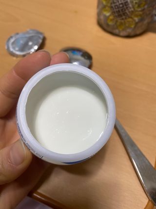 매일바이오 그릭요거트 오리지널 플레인 4개, 로스터리 커피믹스 4개 — 4점을 준 리뷰어가 2021년 12월 올린 사용 사진