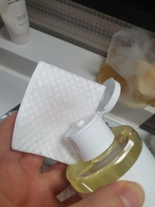랑벨 내츄럴 딥 립앤아이 리무버 210ml — 4점을 준 리뷰어가 2022년 6월 올린 사용 사진