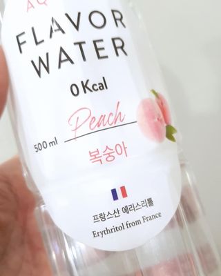 아쿠아스 플레이버워터 [아쿠아스] 제로칼로리 플레이버워터 복숭아/청포도 1BOX 20개입 — 5점을 준 리뷰어가 2021년 4월 올린 사용 사진