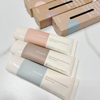 [후르디아] 끈적임 없는 착한성분 비건  핸드크림 3종 — 5점을 준 리뷰어가 2021년 11월 올린 사용 사진