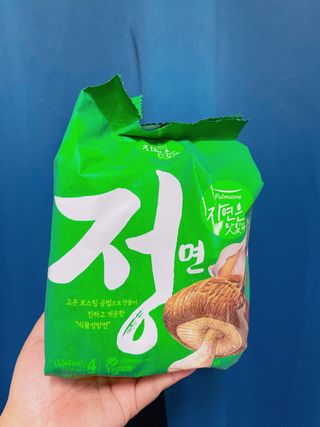 [풀무원] 자연은맛있다 정면, 백면, 홍면  세트 — 5점을 준 리뷰어가 2021년 4월 올린 사용 사진