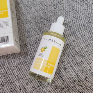 랑벨 비타 에너지 잡티 앰플 50ml 고농축 비타민, 저자극, 수분 촉촉, 미백 앰플 — 4점을 준 리뷰어가 2022년 3월 올린 사용 사진