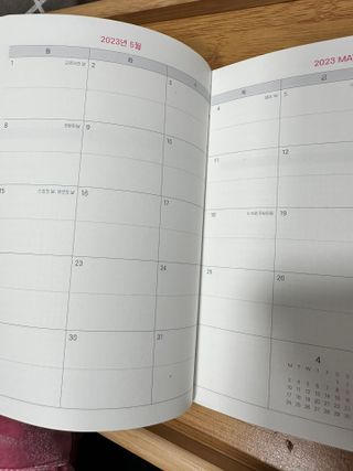 리훈 2023년 회사생활 업무일지 다이어리 직장인 업무용 노트 — 5점을 준 리뷰어가 2022년 11월 올린 사용 사진