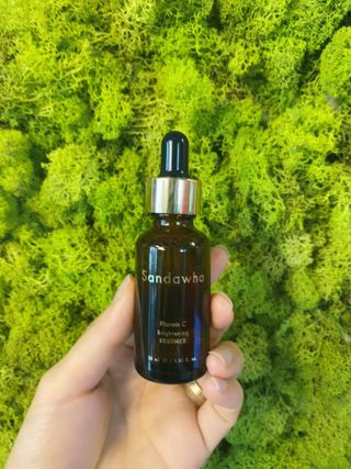 스킨큐어 산다화 비타민c 화이트닝 에센스 30ml — 5점을 준 리뷰어가 2021년 8월 올린 사용 사진
