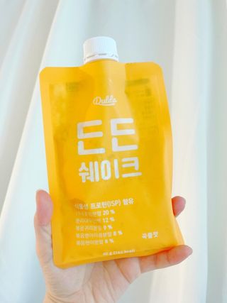 [덜다] 든든 식물성 단백질 쉐이크 40g X 7입 (곡물/딸기) — 5점을 준 리뷰어가 2023년 8월 올린 사용 사진